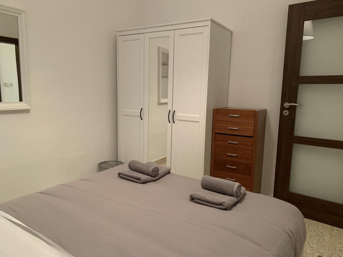 Large Apartment Close To Rocky Beach Mcre1-1 Σλιέμα Εξωτερικό φωτογραφία