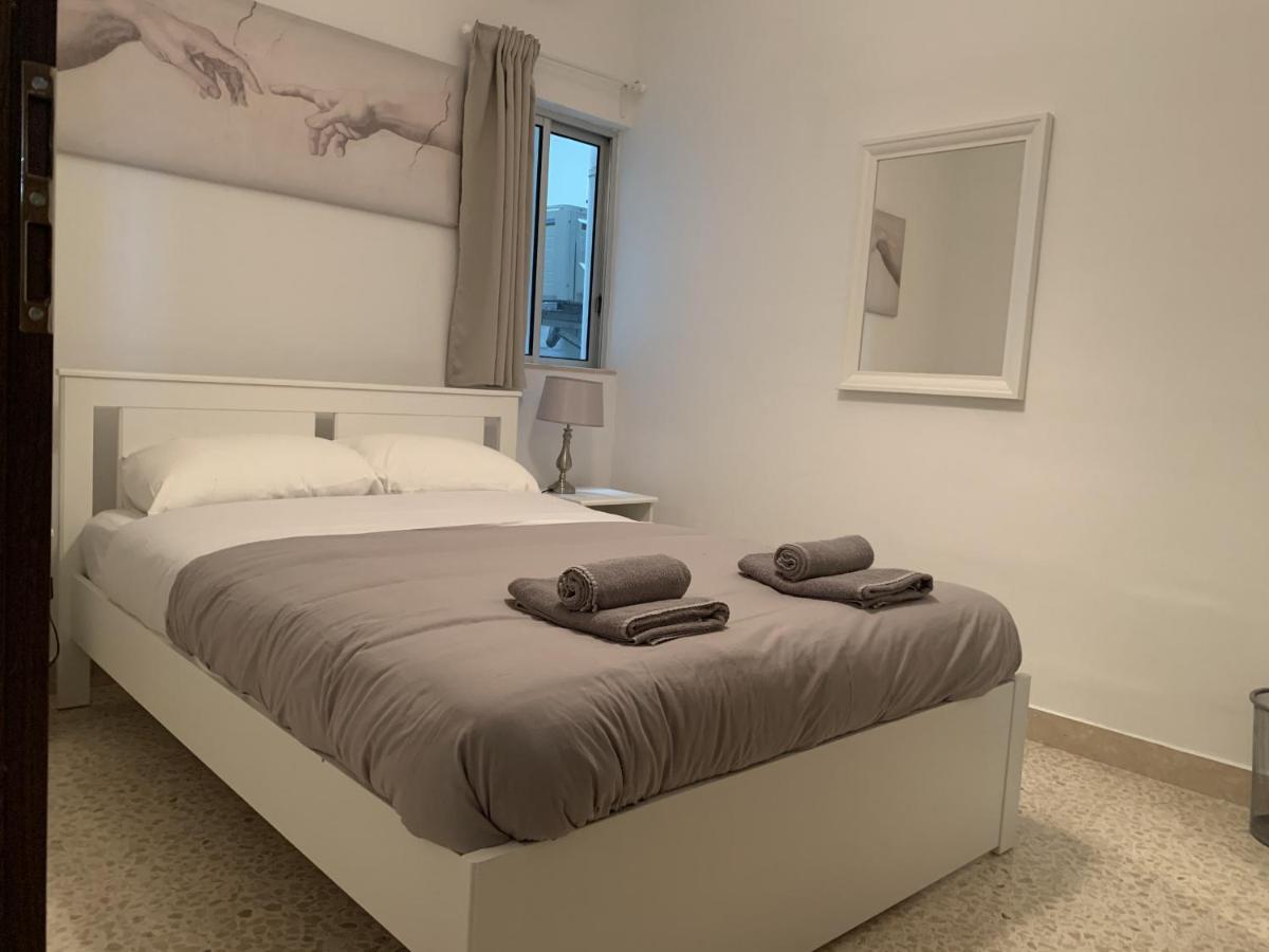 Large Apartment Close To Rocky Beach Mcre1-1 Σλιέμα Εξωτερικό φωτογραφία